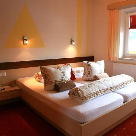 Appartements 4 Jahreszeiten Ehrwald Pokoj fotografie