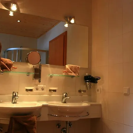 Appartements 4 Jahreszeiten Ehrwald Pokoj fotografie